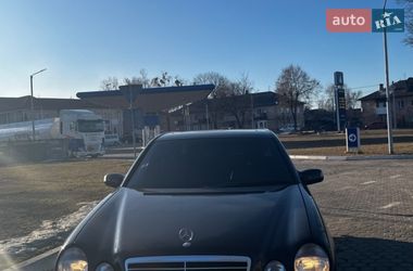 Седан Mercedes-Benz E-Class 2000 в Костопілі