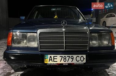 Седан Mercedes-Benz E-Class 1995 в Черкассах