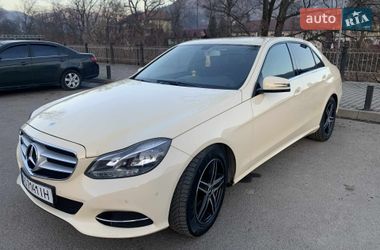 Седан Mercedes-Benz E-Class 2013 в Рахові