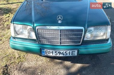Седан Mercedes-Benz E-Class 1995 в Измаиле