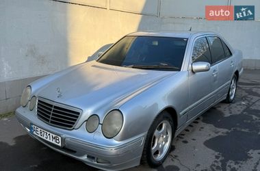 Седан Mercedes-Benz E-Class 2000 в Одессе