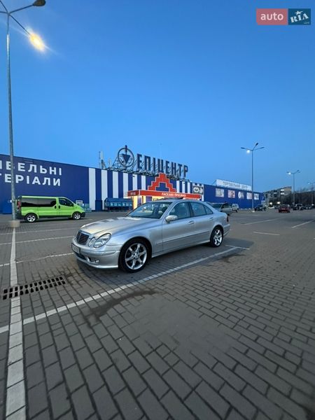 Mercedes-Benz E-Class 2004