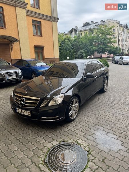 Mercedes-Benz E-Class 2010 Mercedes-Benz E-Class 2010