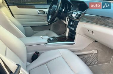 Седан Mercedes-Benz E-Class 2014 в Черновцах