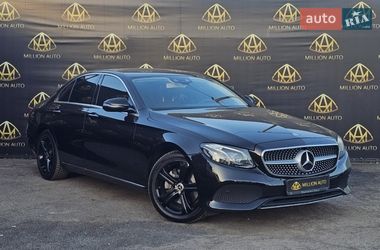 Седан Mercedes-Benz E-Class 2016 в Києві
