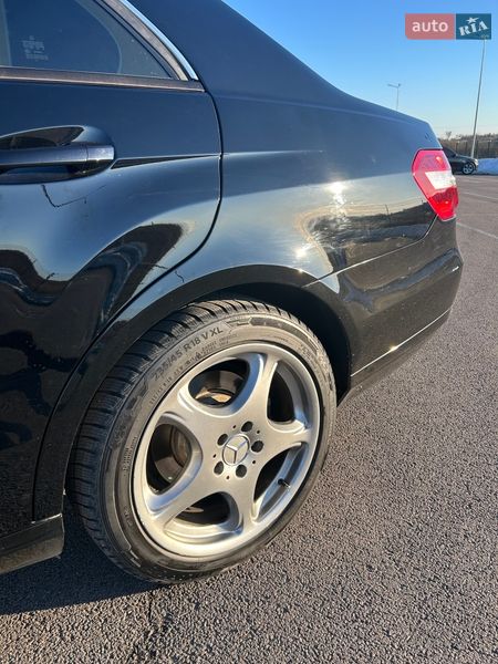 Седан Mercedes-Benz E-Class 2011 в Ровно