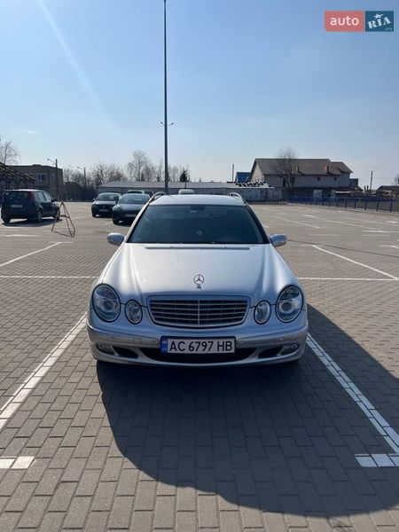 Mercedes-Benz E-Class 2005