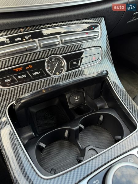 Седан Mercedes-Benz E-Class 2016 в Львові