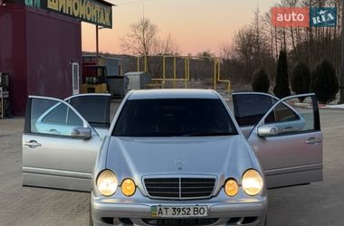 Седан Mercedes-Benz E-Class 2001 в Черновцах