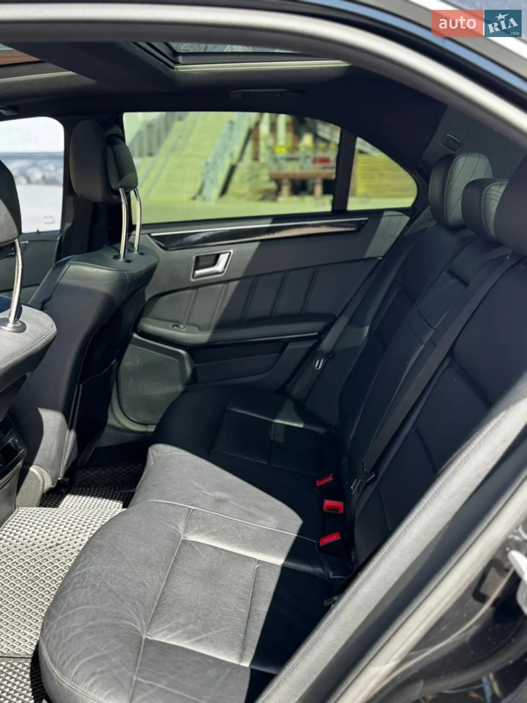 2012 Mercedes-Benz E-klasse - мініатюра 11