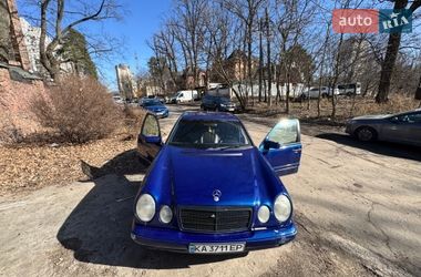 Седан Mercedes-Benz E-Class 1998 в Києві