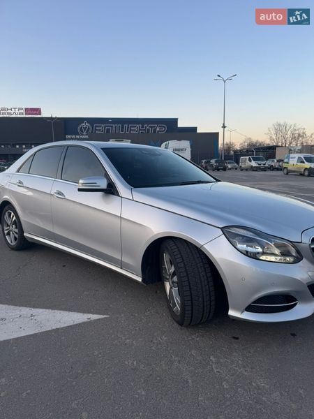 Седан Mercedes-Benz E-Class 2013 в Киеве
