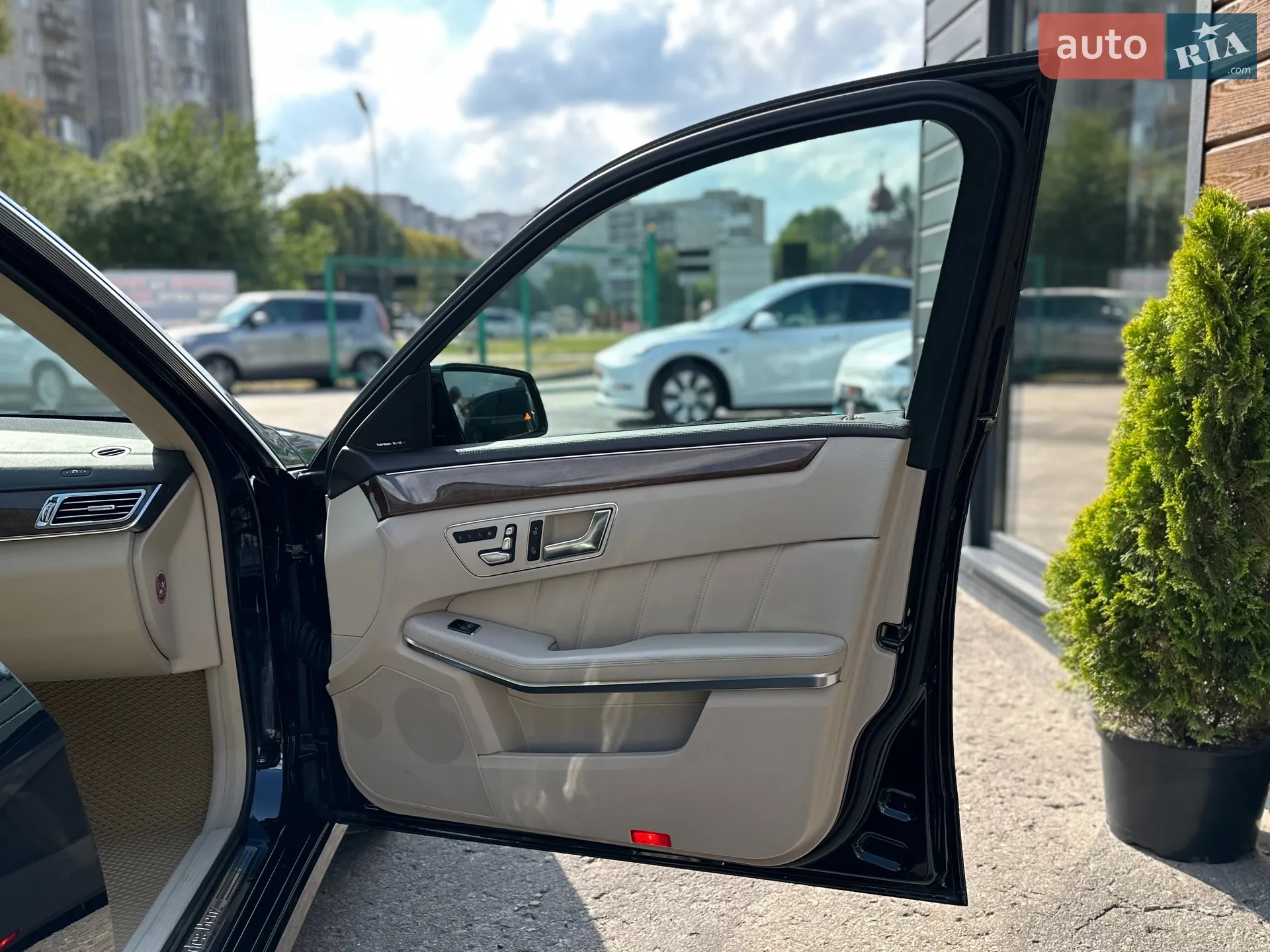 2013 Mercedes-Benz E-klasse - мініатюра 33