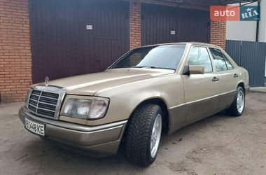 Седан Mercedes-Benz E-Class 1989 в Вінниці