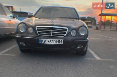 Седан Mercedes-Benz E-Class 2001 в Киеве