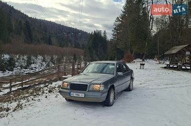 Седан Mercedes-Benz E-Class 1995 в Києві