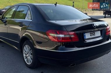 Седан Mercedes-Benz E-Class 2010 в Киеве