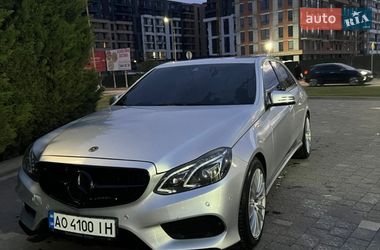 Седан Mercedes-Benz E-Class 2013 в Ужгороде
