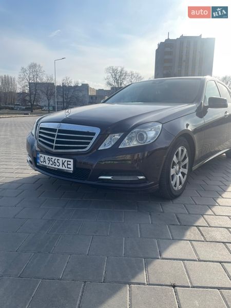 Седан Mercedes-Benz E-Class 2012 в Черкассах