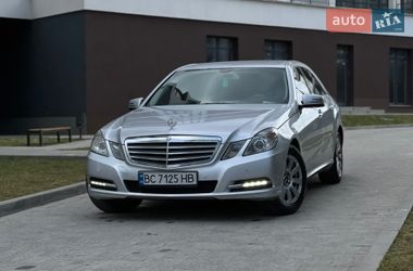 Седан Mercedes-Benz E-Class 2013 в Львові