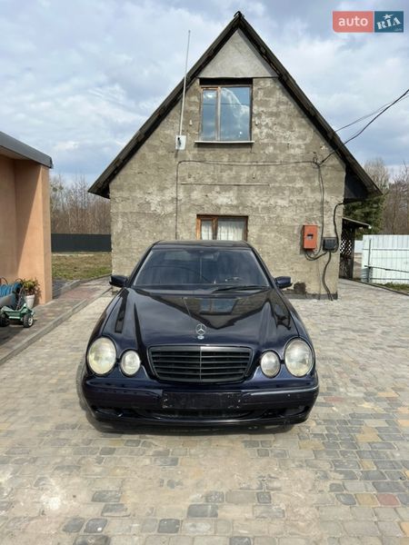 Mercedes-Benz E-Class 2001