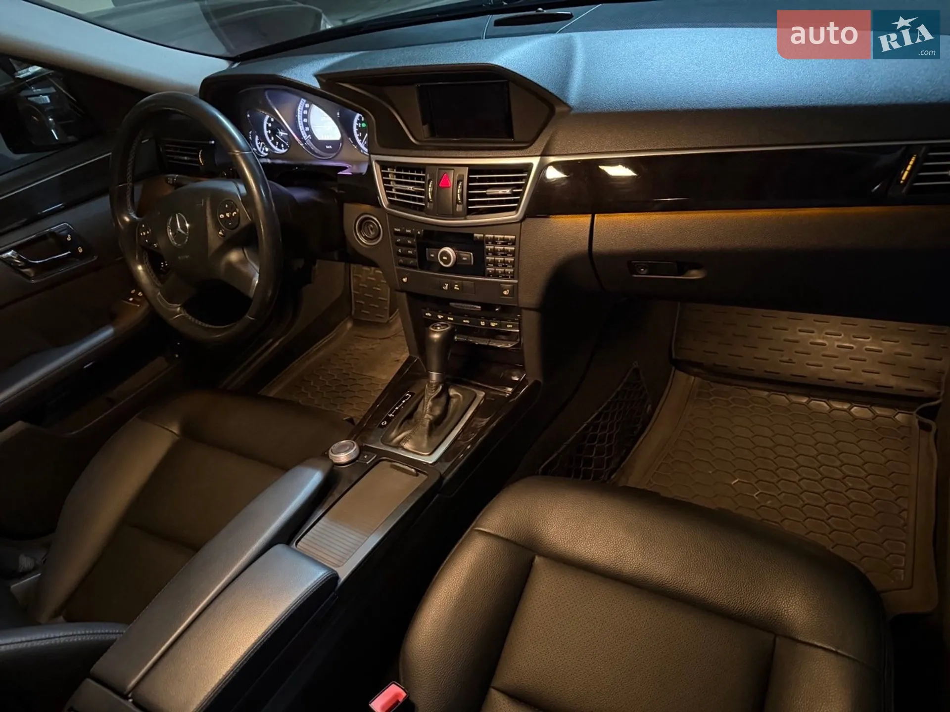 2010 Mercedes-Benz E-klasse - мініатюра 20