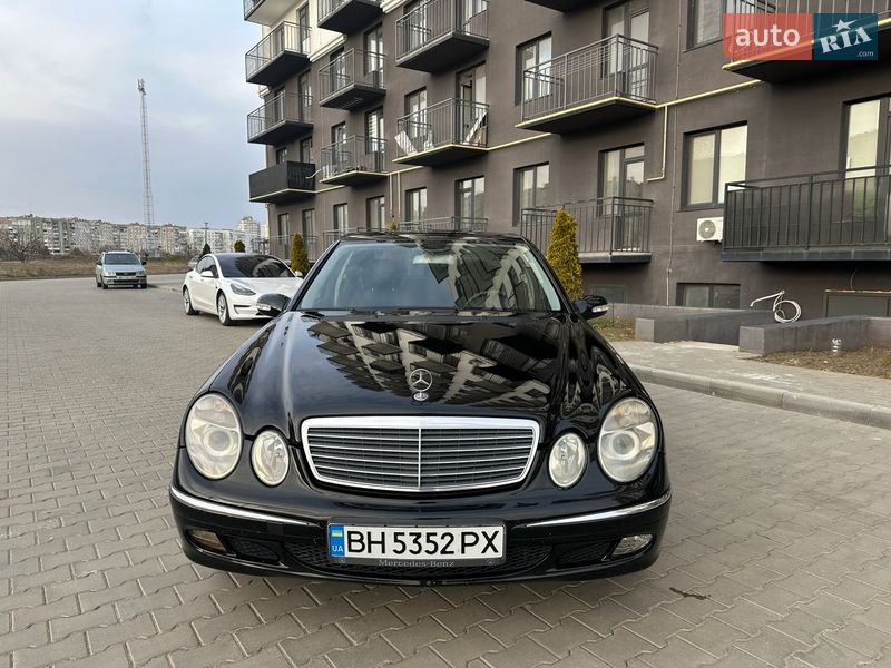 Mercedes-Benz E-Class 2005