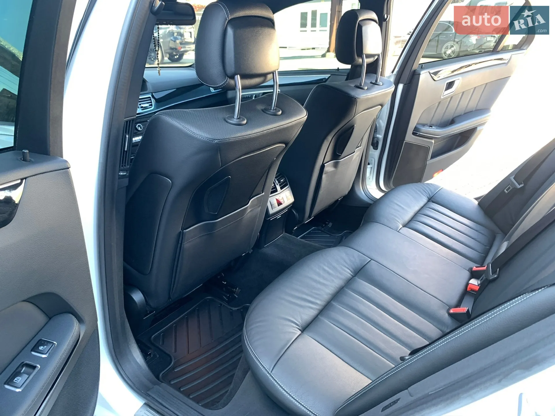 2015 Mercedes-Benz E-klasse - мініатюра 18
