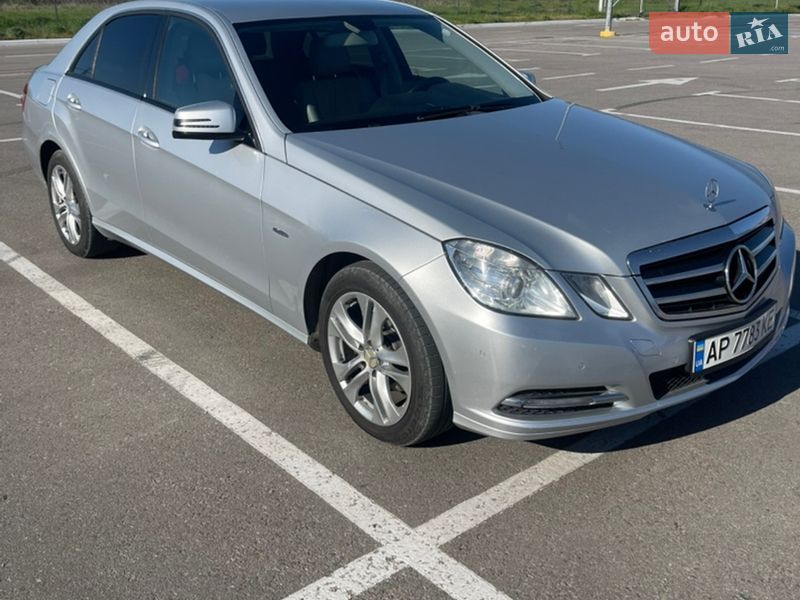 Mercedes-Benz E-Class 2011