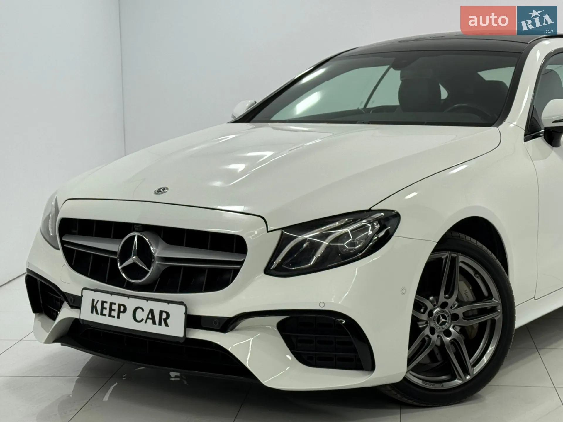 Mercedes-Benz E-Class 2019 VIN W1K1J6JB3LF132228 фото оголошення 3 з 28