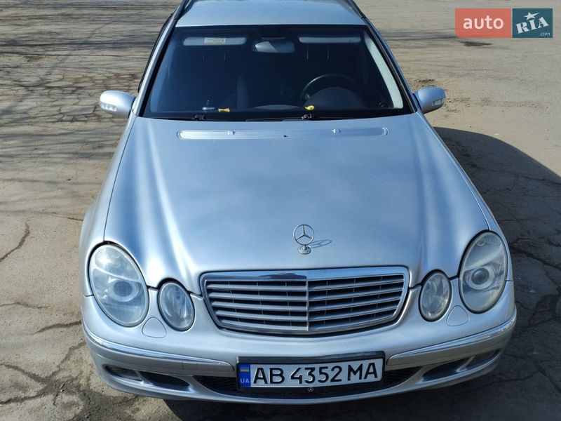 Mercedes-Benz E-Class 2005