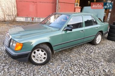 Седан Mercedes-Benz E-Class 1988 в Шепетовке