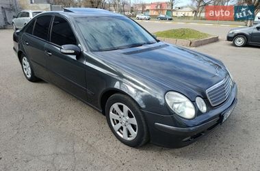 Седан Mercedes-Benz E-Class 2004 в Миколаєві