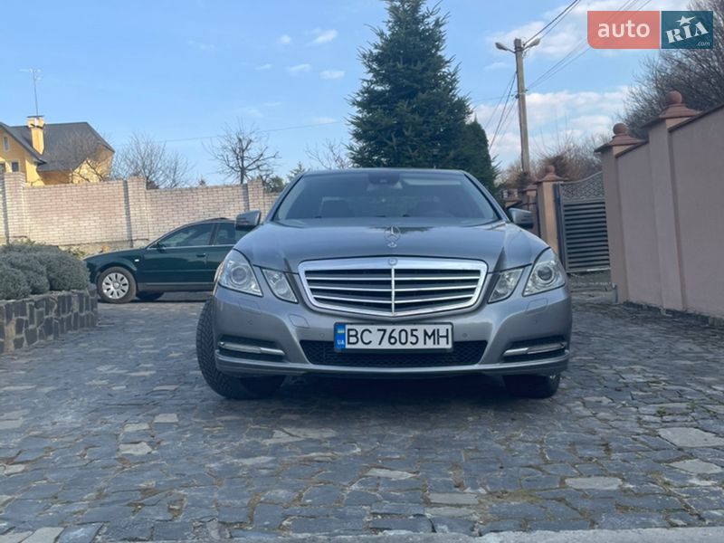Mercedes-Benz E-Class 2011
