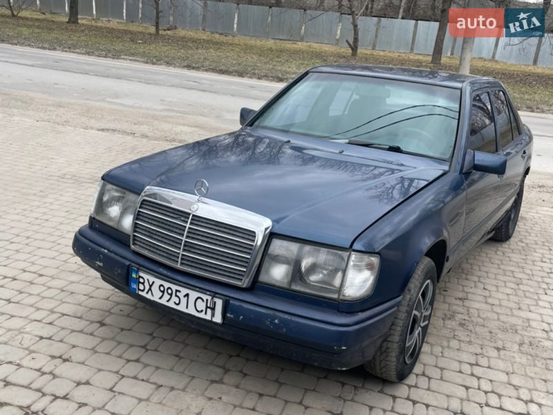 Mercedes-Benz E-Class 1988