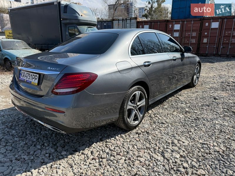 Седан Mercedes-Benz E-Class 2019 в Киеве