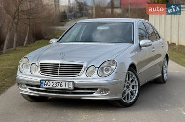 Седан Mercedes-Benz E-Class 2003 в Сваляве