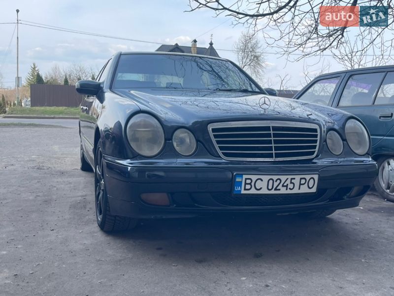 Mercedes-Benz E-Class 2001