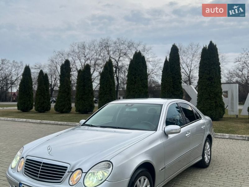 Седан Mercedes-Benz E-Class 2004 в Одессе