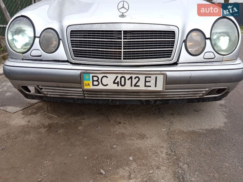 Mercedes-Benz E-Class 1996