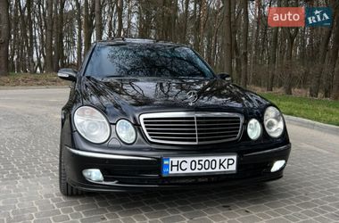 Седан Mercedes-Benz E-Class 2004 в Львове