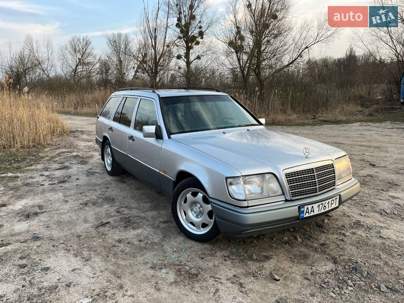Mercedes-Benz E-Class 1995