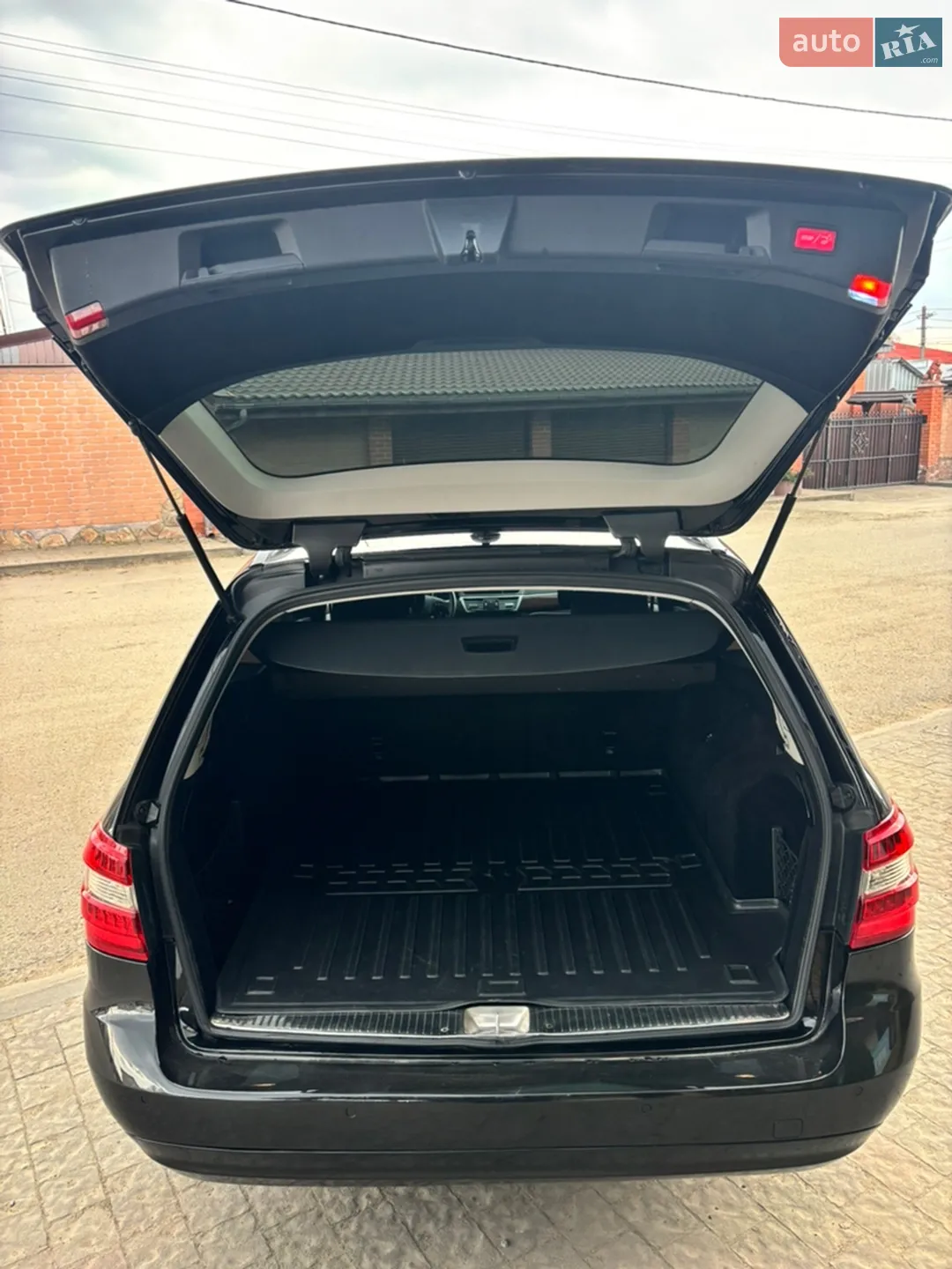 2010 Mercedes-Benz E-klasse - мініатюра 15