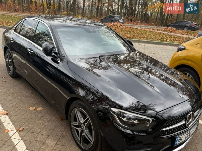 Mercedes-Benz E-Class 2022