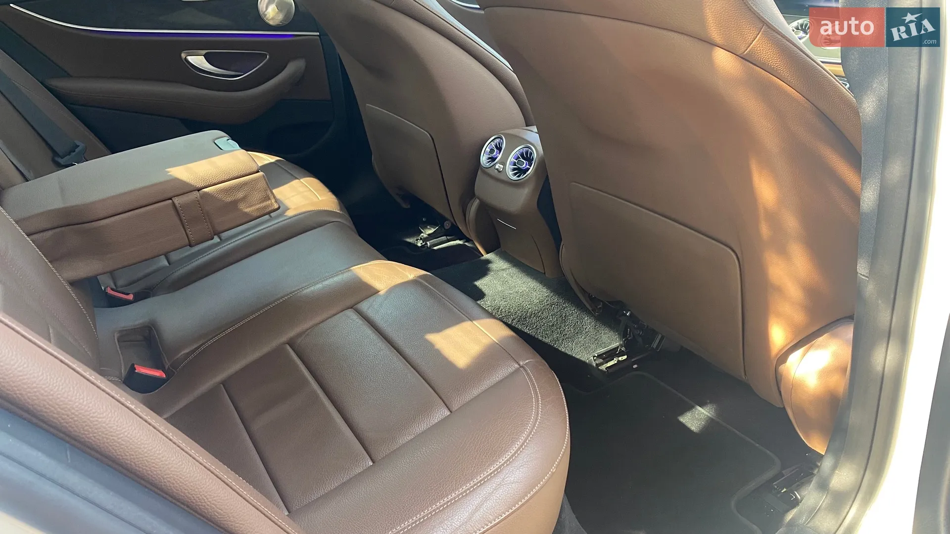 2016 Mercedes-Benz E-klasse - мініатюра 40