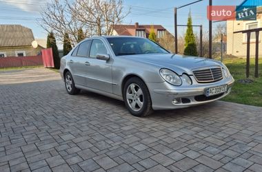 Седан Mercedes-Benz E-Class 2002 в Ратным