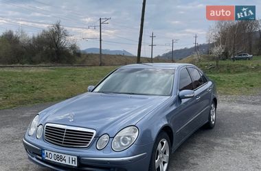 Седан Mercedes-Benz E-Class 2003 в Великому Березному