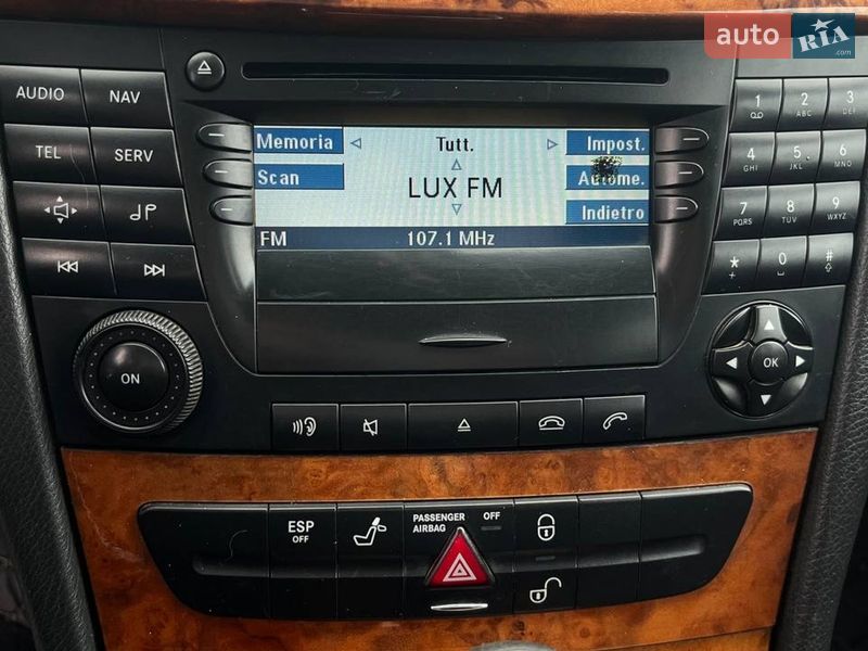 Седан Mercedes-Benz E-Class 2002 в Николаеве