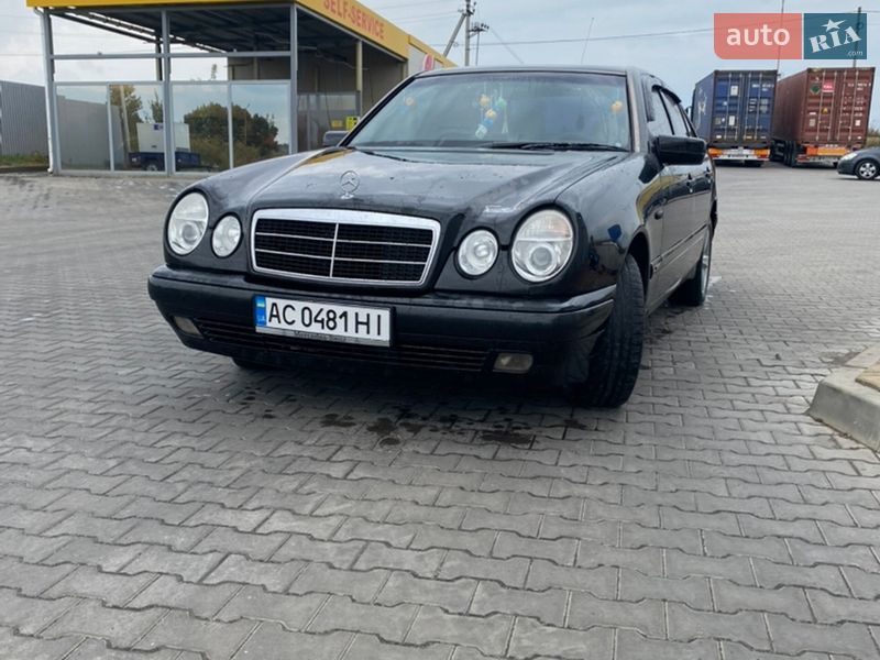 Mercedes-Benz E-Class 1996