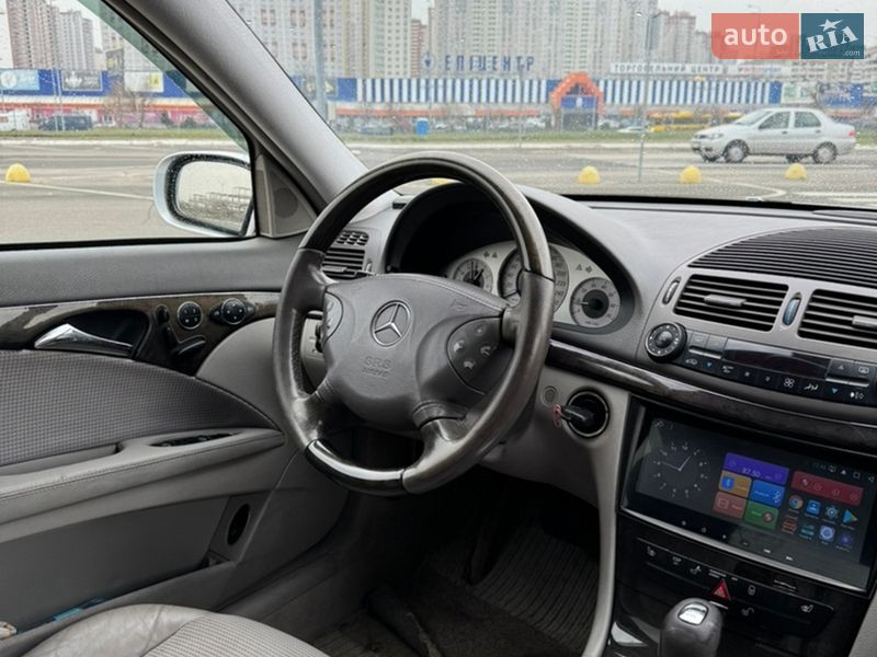 Седан Mercedes-Benz E-Class 2002 в Києві
